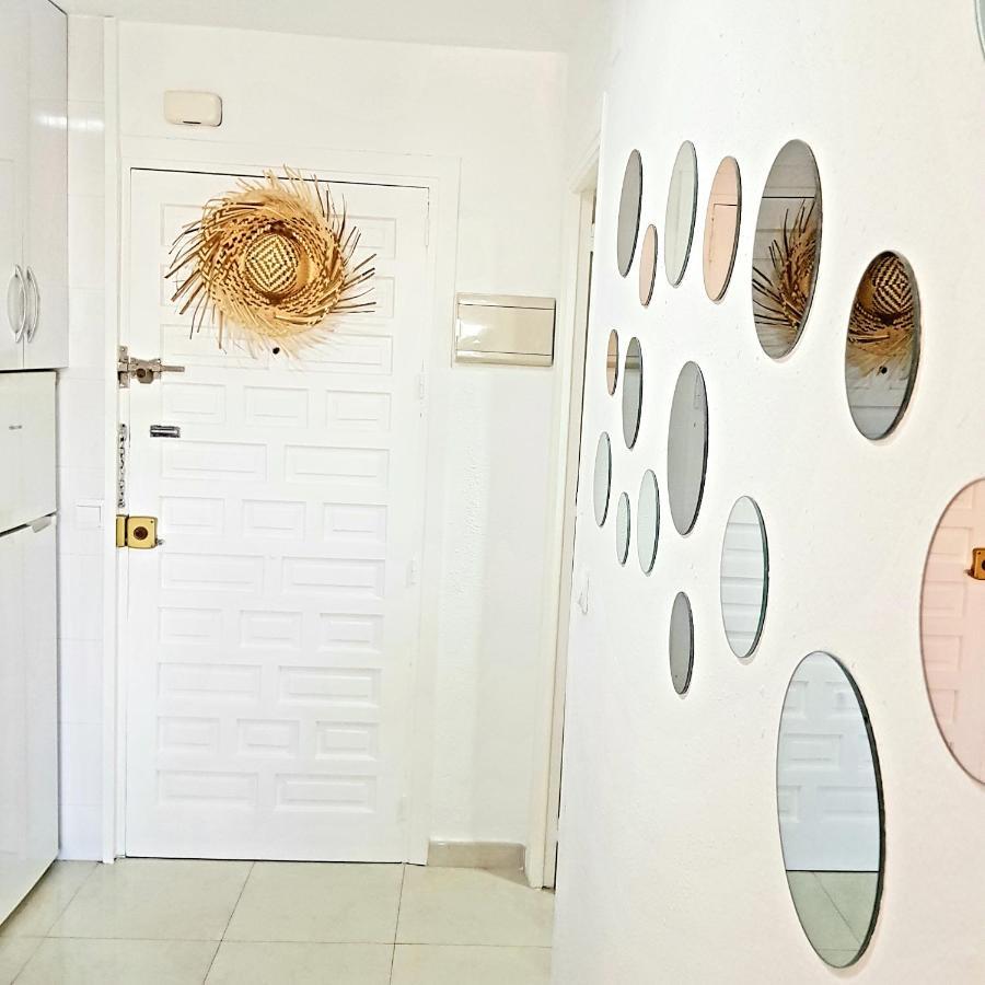 Appartment Totally Upgraded At Benal Beach Benalmadena Exterior photo