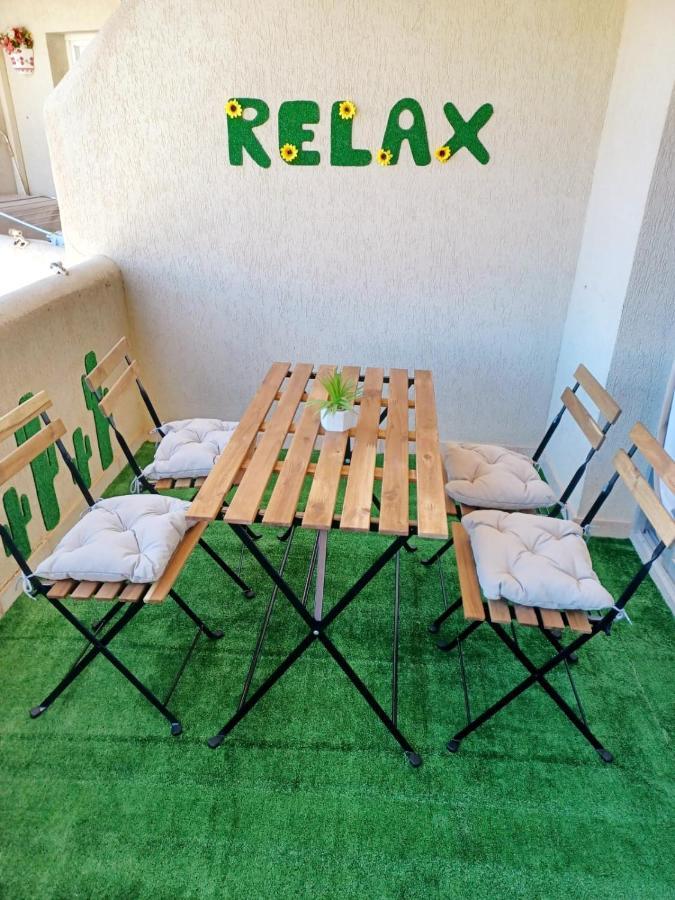 Appartment Totally Upgraded At Benal Beach Benalmadena Exterior photo